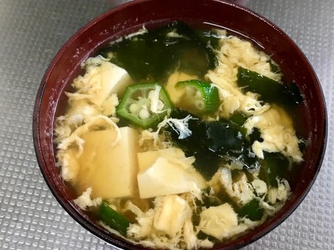 豆腐とわかめとオクラのお吸い物